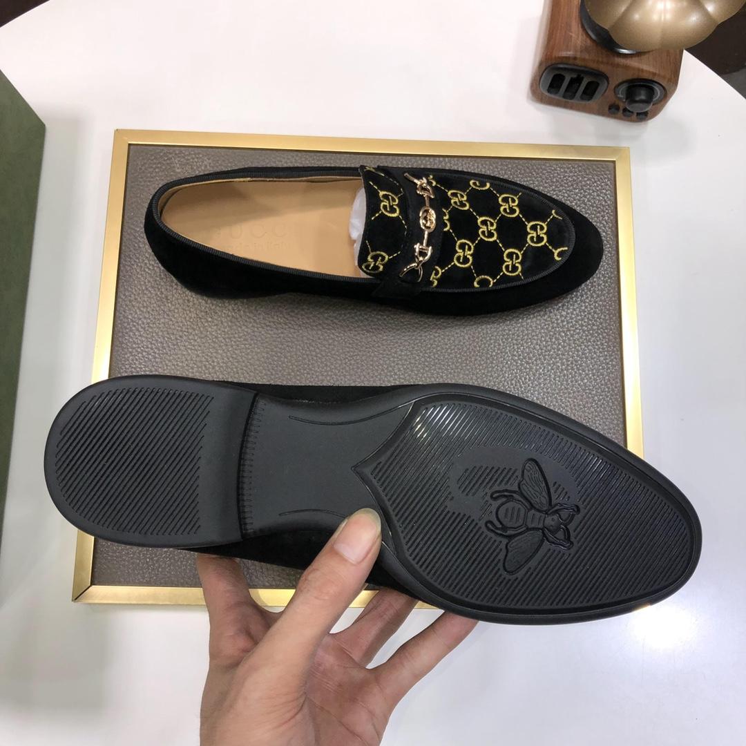 Gucci Jordaan GG Velvet Loafer - PerfectKickZ