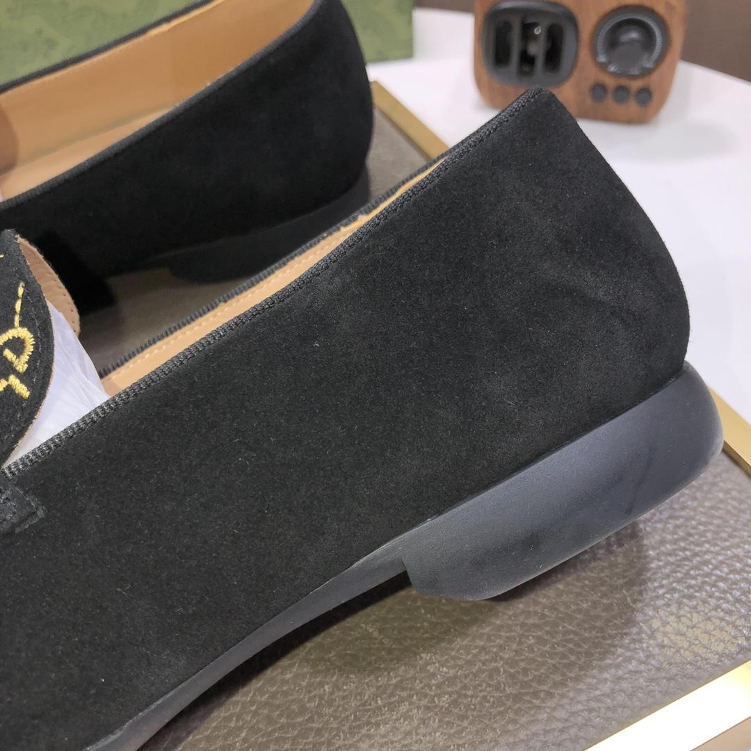 Gucci Jordaan GG Velvet Loafer - PerfectKickZ