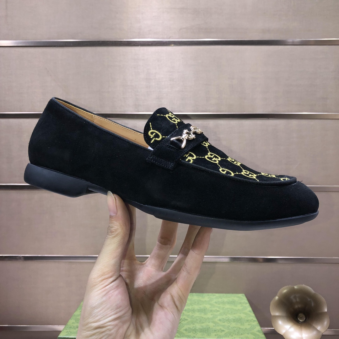 Gucci Jordaan GG Velvet Loafer - PerfectKickZ