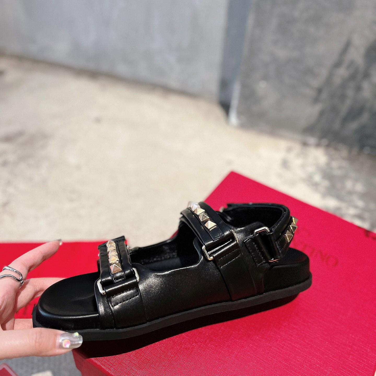 Valenti  Garavani Rockstud Flat Sandal In Nappa Leather - PerfectKickZ