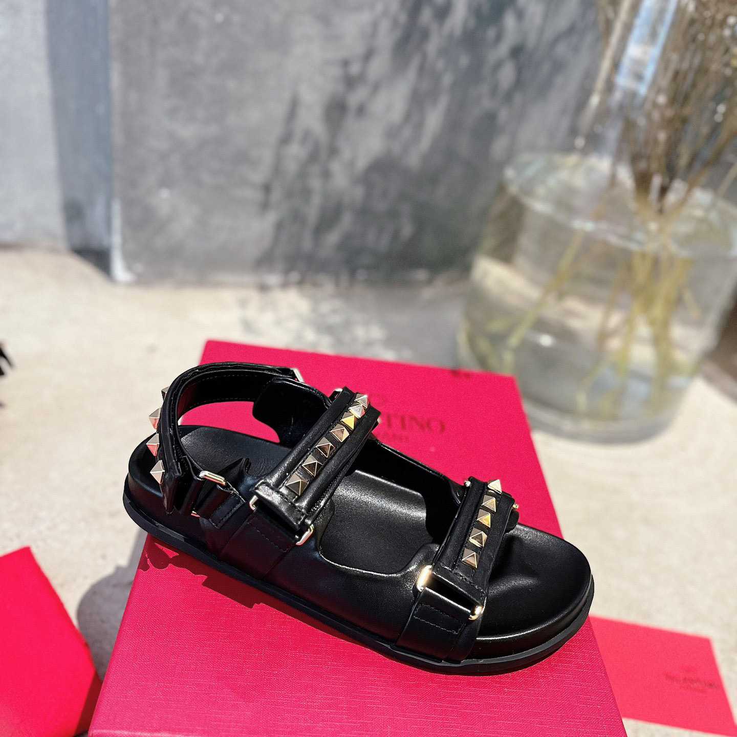 Valenti  Garavani Rockstud Flat Sandal In Nappa Leather - PerfectKickZ