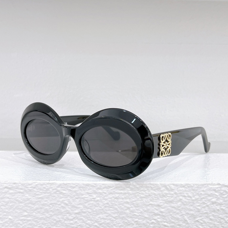 Loewe Oversized Oval Sunglasses In Acetate  LW40091 - PerfectKickZ