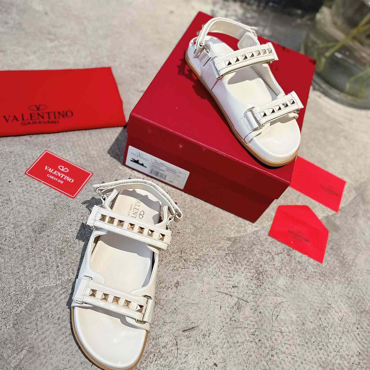 Valenti Garavani Rockstud Flat Sandal In Nappa Leather - PerfectKickZ