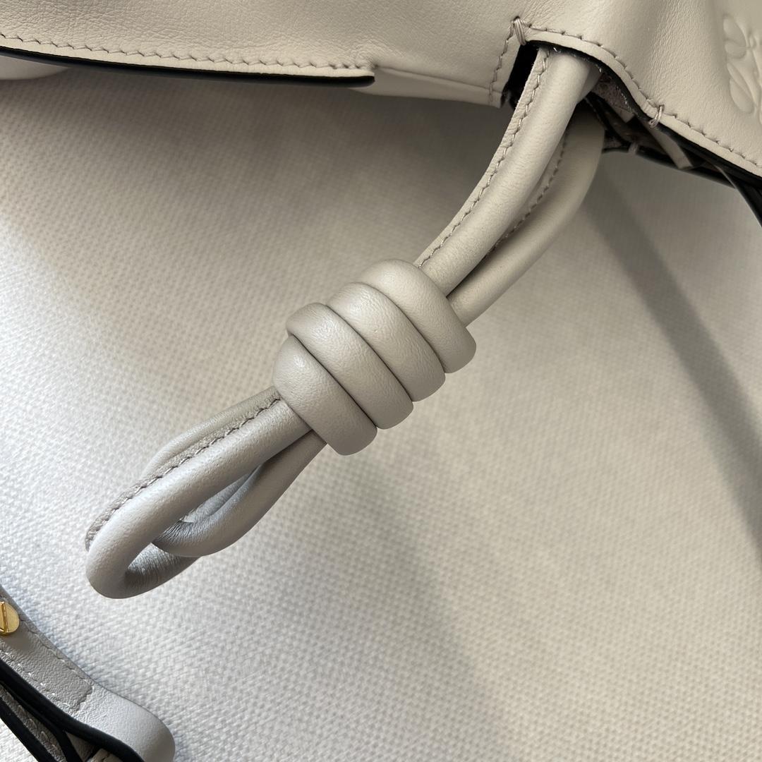Loewe Flamenco Clutch In Nappa Calfskin - PerfectKickZ