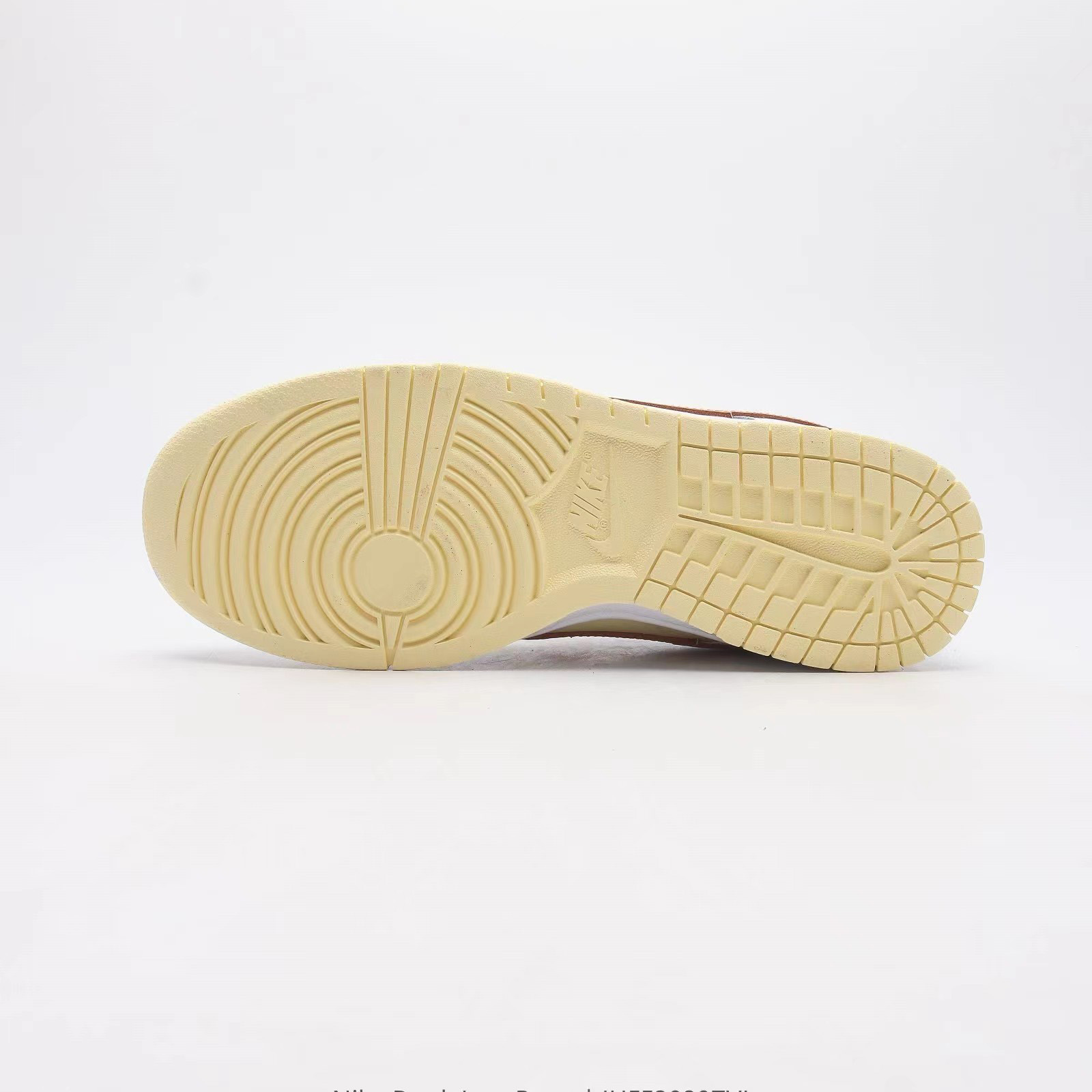 Nike Dunk Low Sneakers   FD0350 - PerfectKickZ