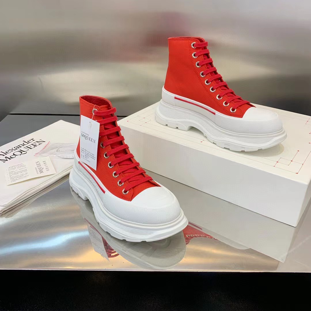 Alexander Mqueen Tread Slick Boot In Magnolia - PerfectKickZ