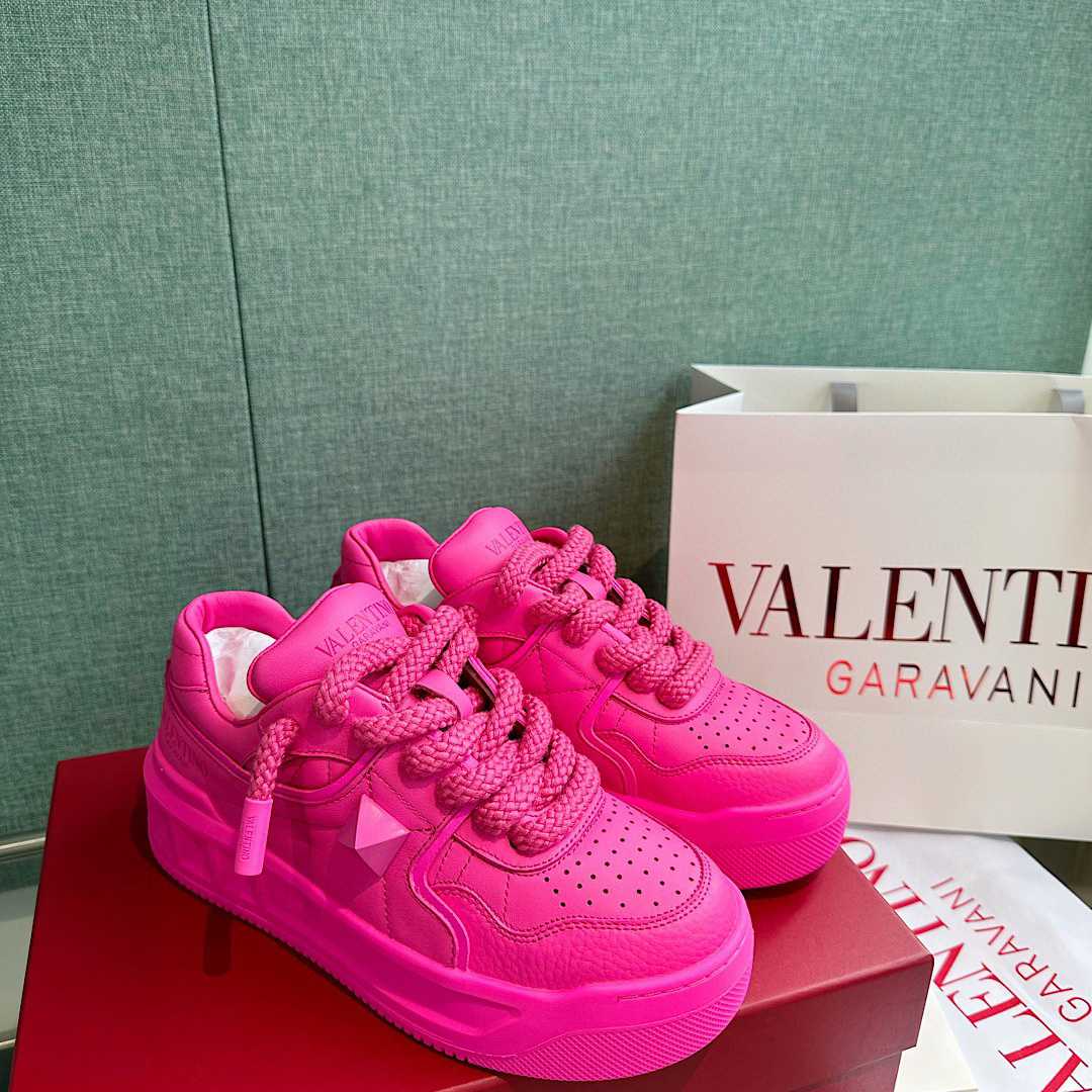 Valenti One Stud XL Nappa Leather Low-Top Sneaker - PerfectKickZ