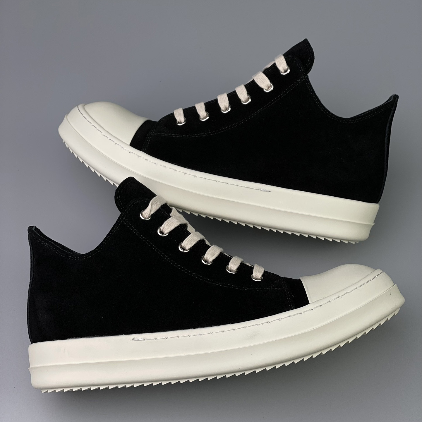 Rick Owens  Leather Low Sneakers - PerfectKickZ