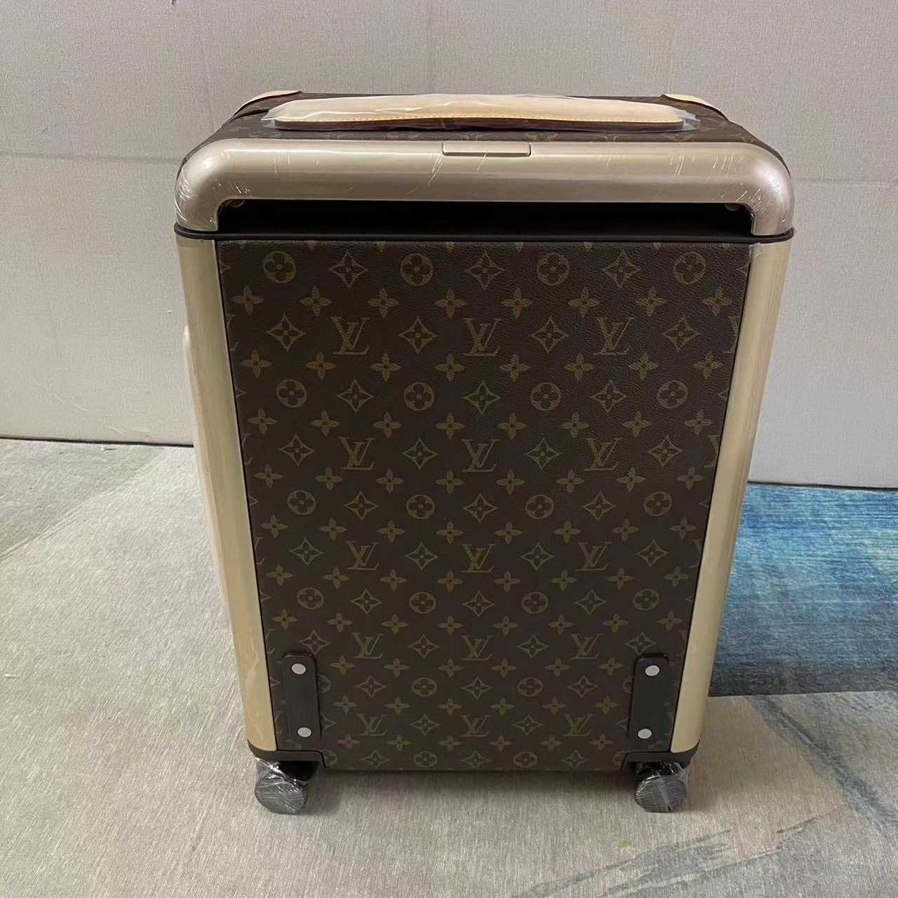Louis Vuitton  Luggage - PerfectKickZ