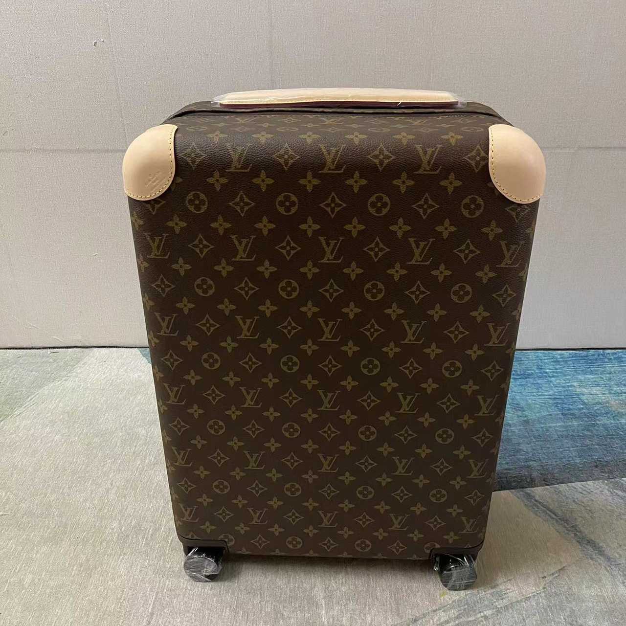 Louis Vuitton  Luggage - PerfectKickZ