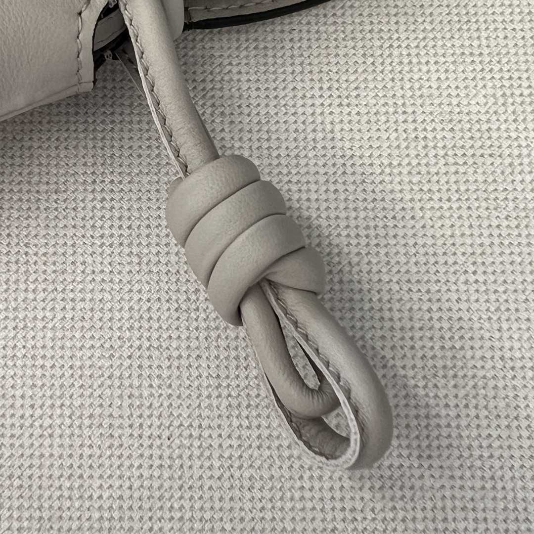 Loewe Mini Flamenco Clutch In Nappa Calfskin - PerfectKickZ