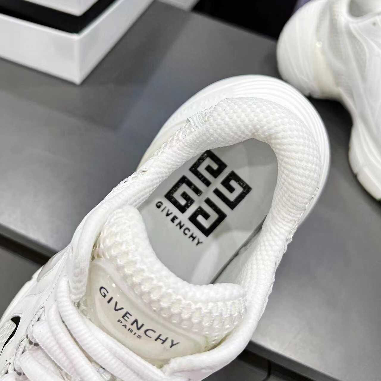 Givenchy TK-MX Runner Sneakers In Mesh - 