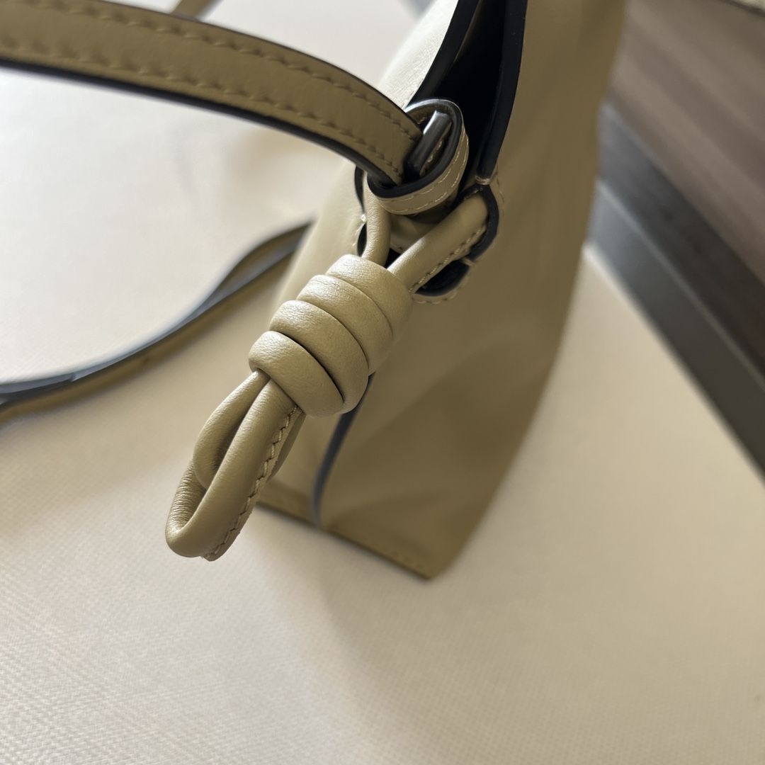 Loewe Mini Flamenco Clutch In Nappa Calfskin - PerfectKickZ