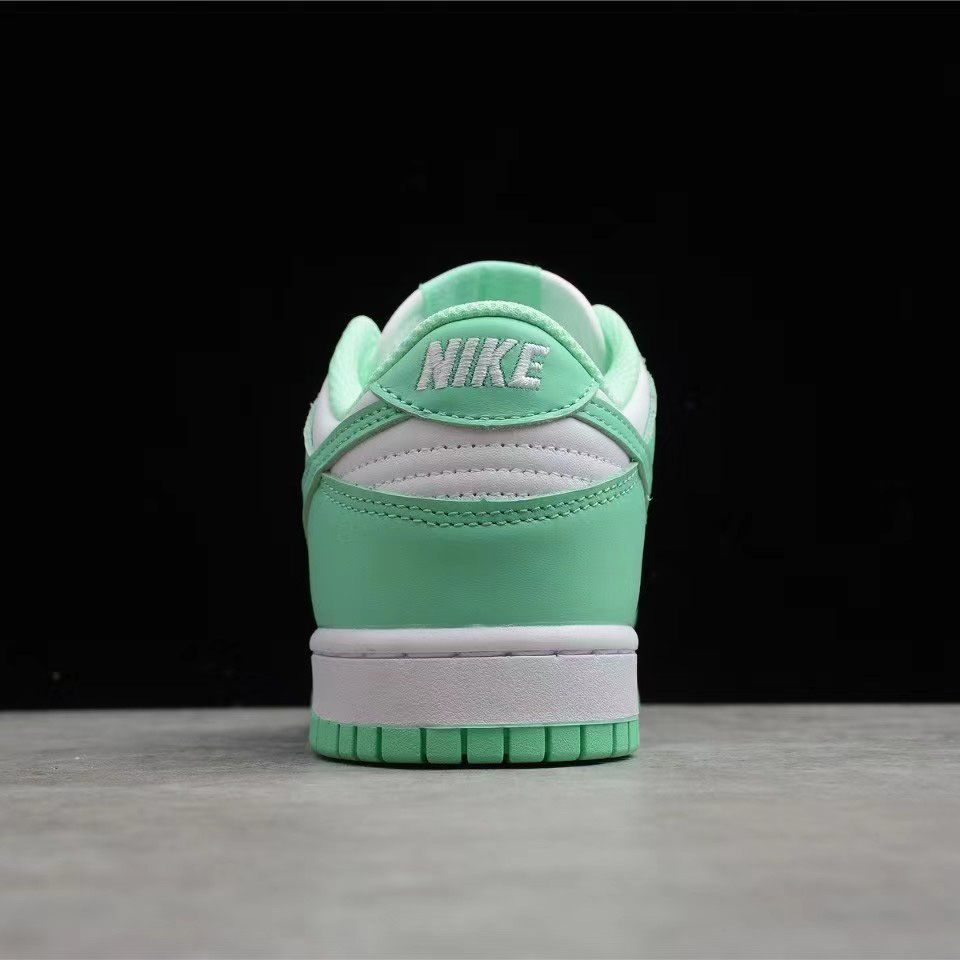 Nike Dunk Low Wmns "Green Glow" DD1503-105 - 
