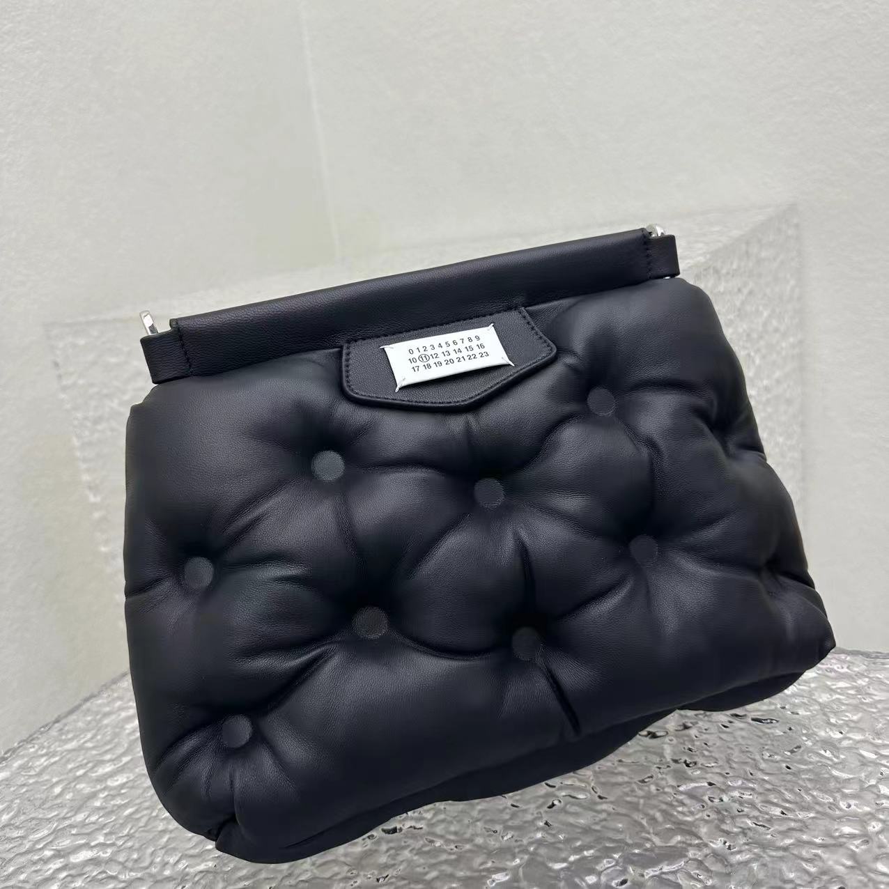 Maison Margiela Glam Slam Classique Medium Shoulder Bag(30-22-10cm) - PerfectKickZ