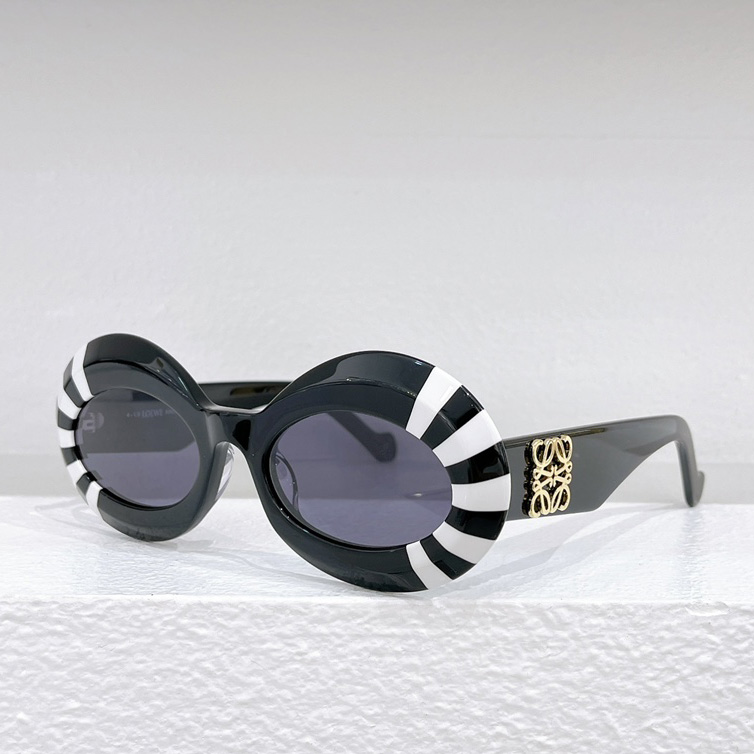 Loewe Oversized Oval Sunglasses In Acetate  LW40091 - PerfectKickZ