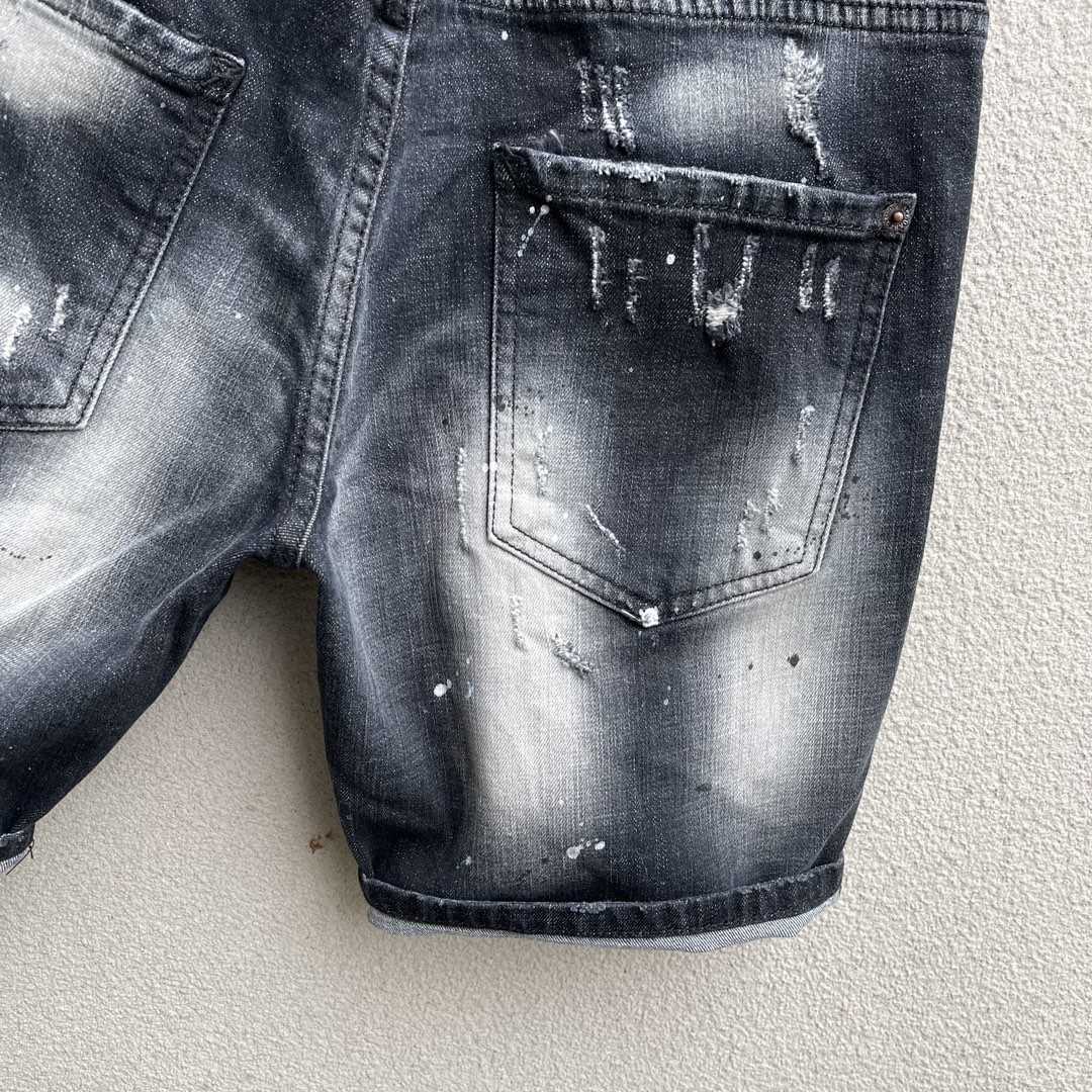 Dsquared2  Denim Shorts   D089 - 