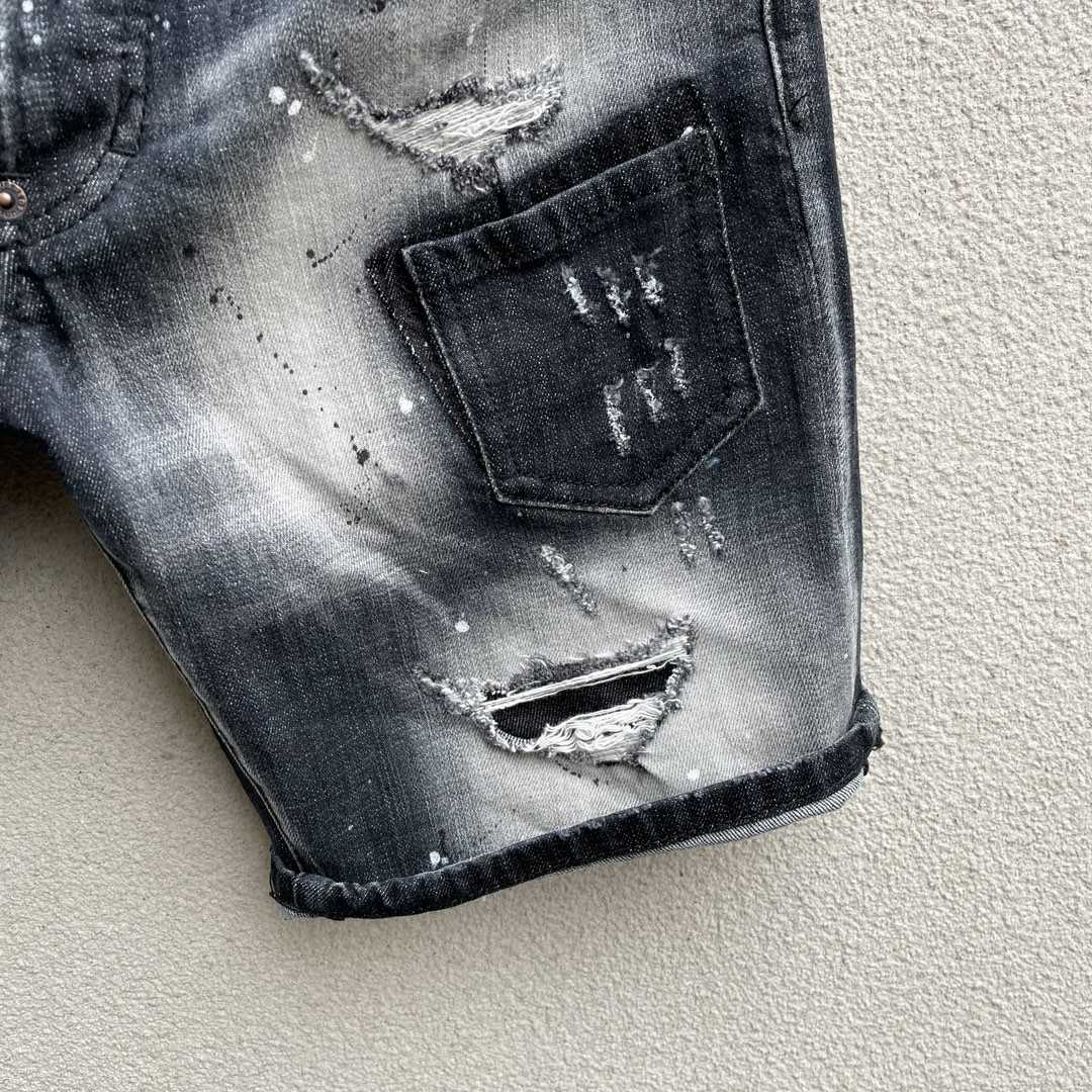 Dsquared2  Denim Shorts   D089 - 