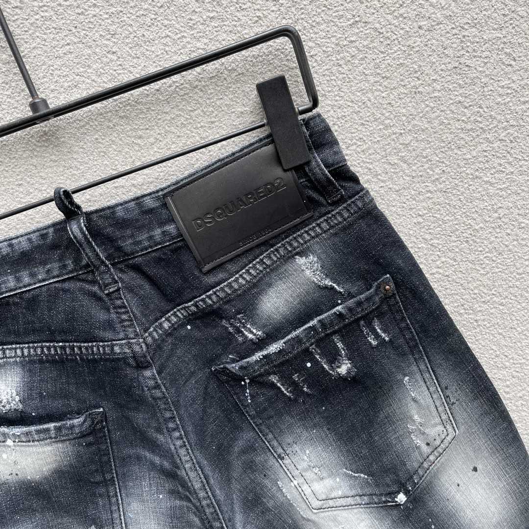Dsquared2  Denim Shorts   D089 - 