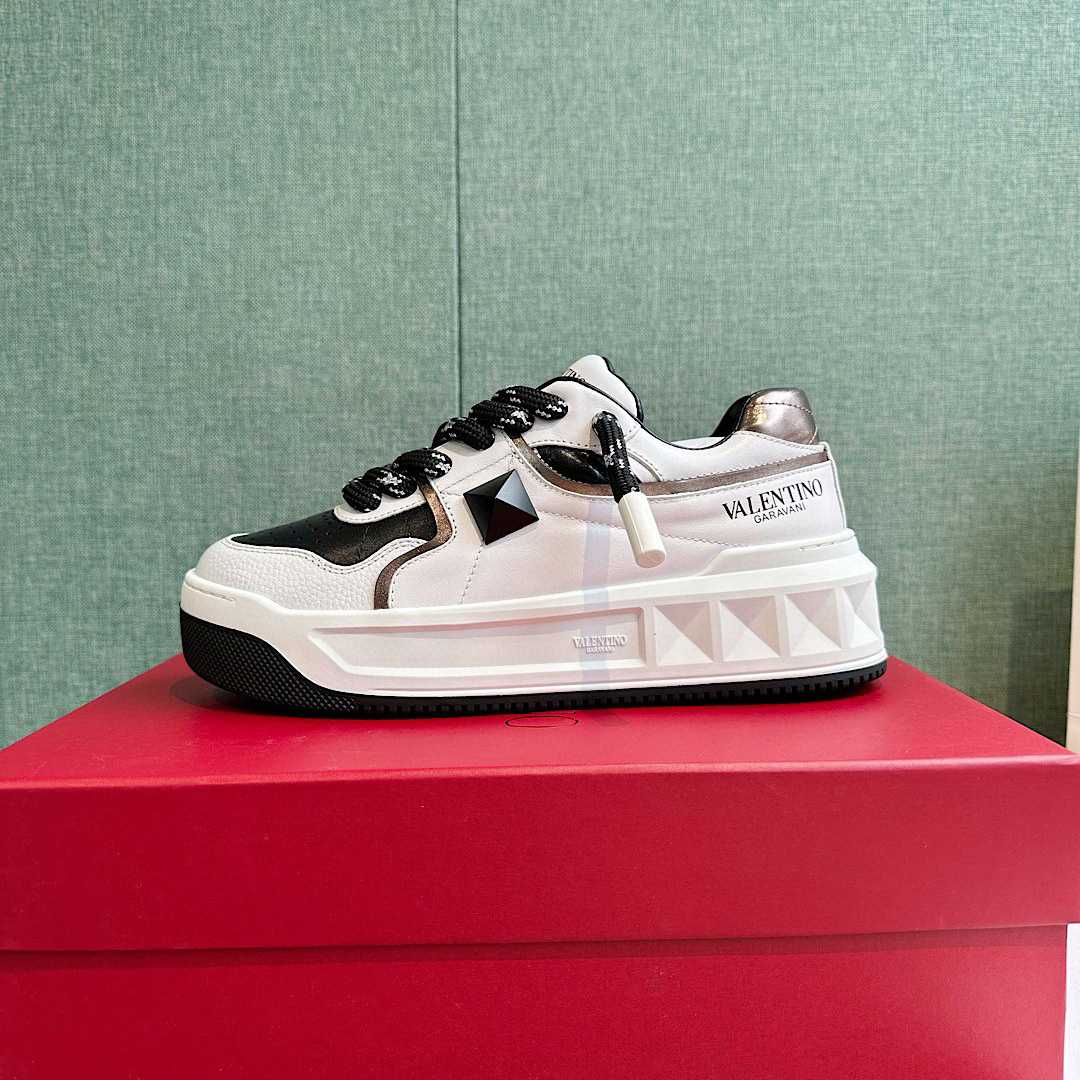 Valenti One Stud XL Low-Top Sneakers - PerfectKickZ