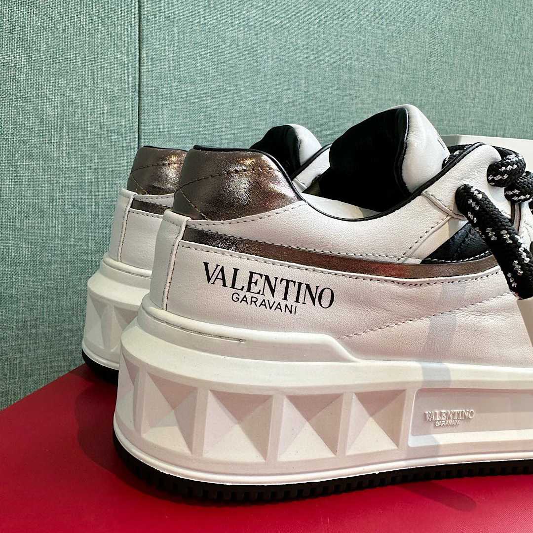 Valenti One Stud XL Low-Top Sneakers - PerfectKickZ