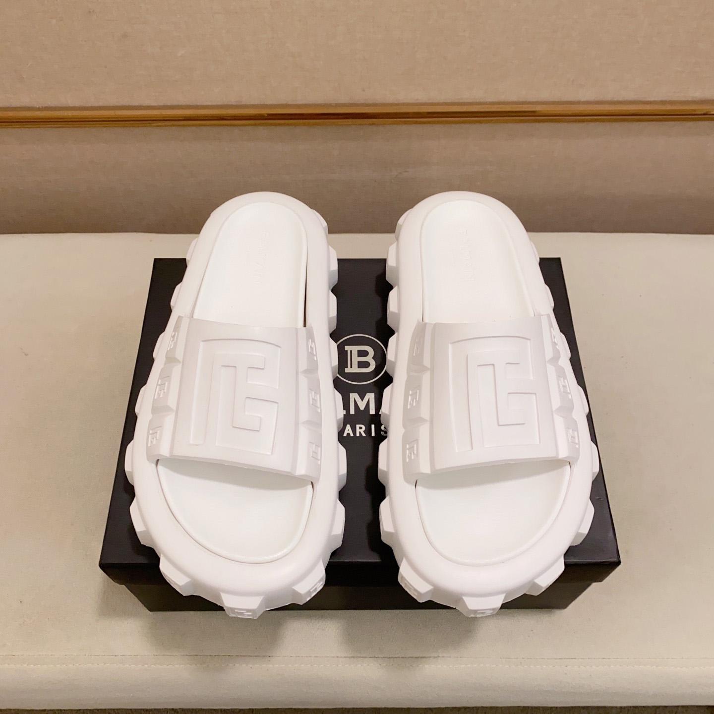 Balmain Embossed-logo Detail Slides - PerfectKickZ