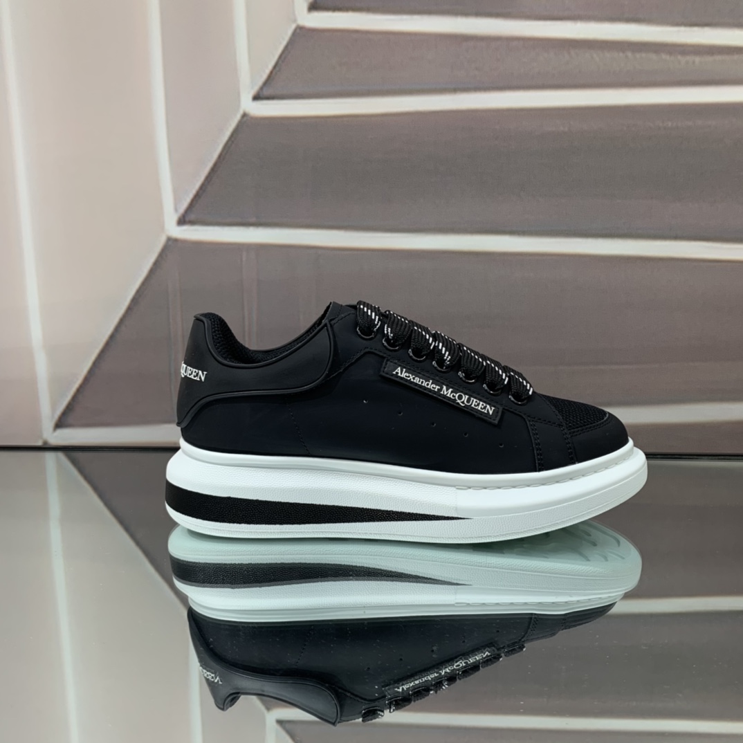Alexander Mqueen Oversized Low-top Sneakers - 