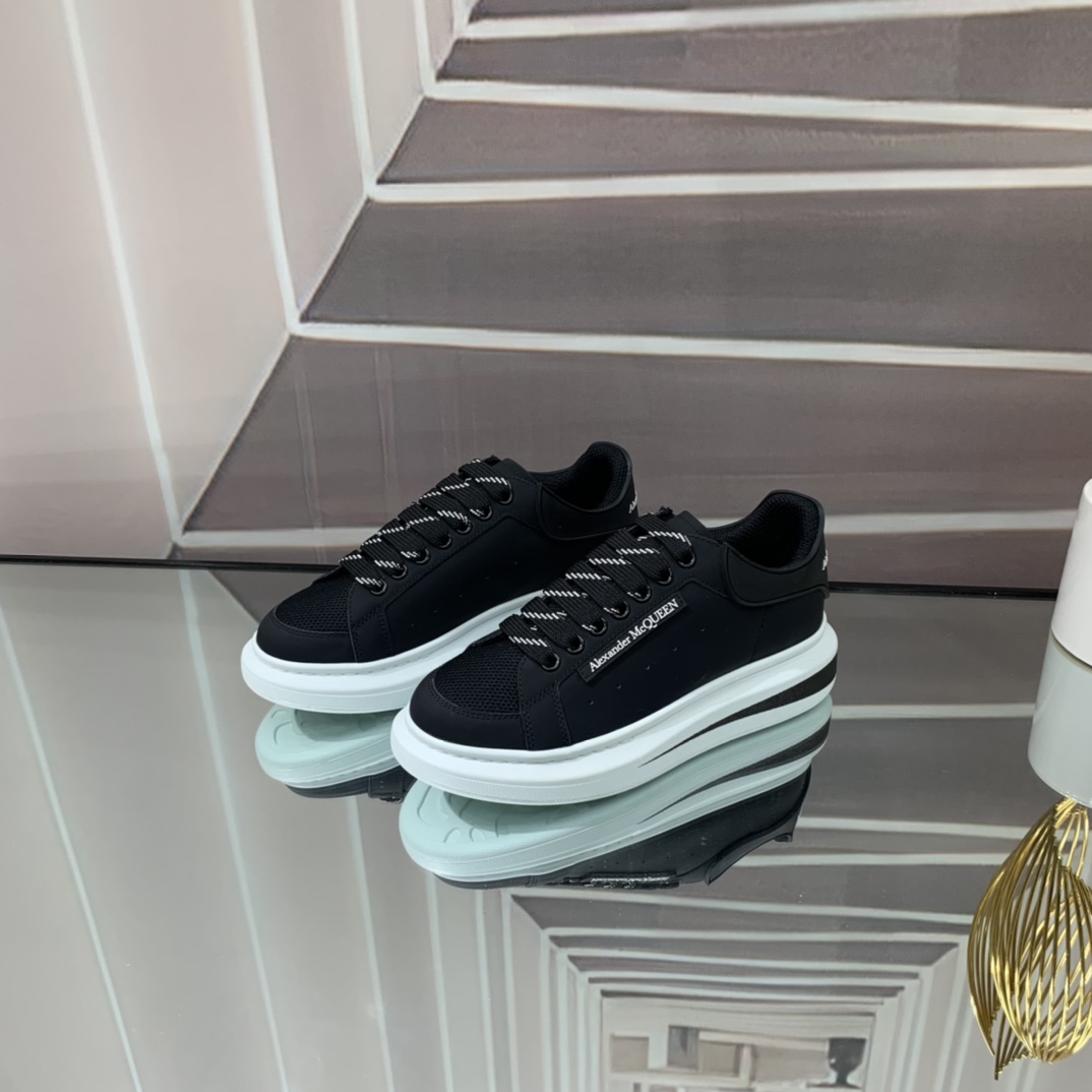 Alexander Mqueen Oversized Low-top Sneakers - 