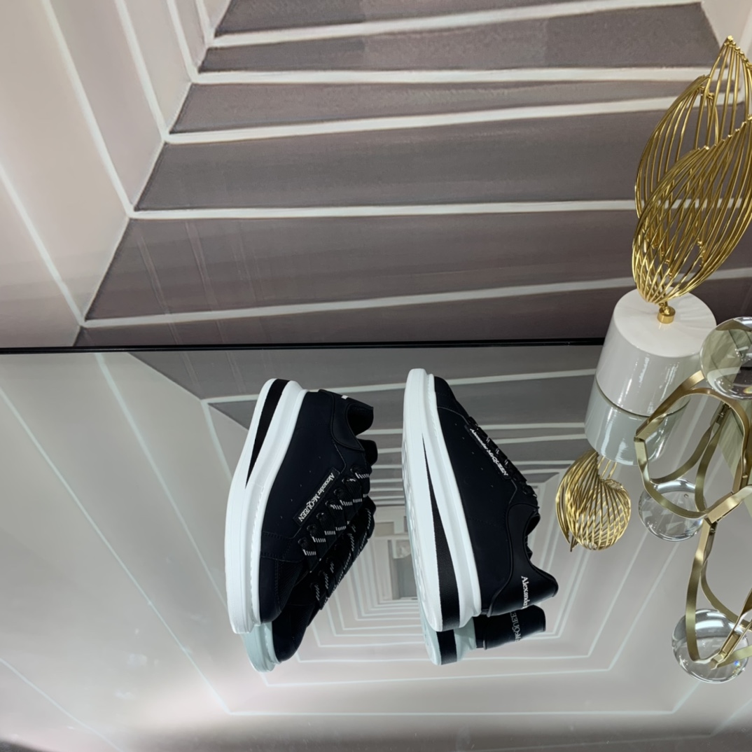 Alexander Mqueen Oversized Low-top Sneakers - PerfectKickZ