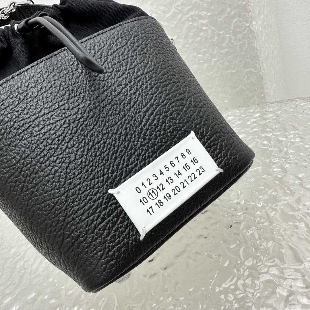 Maison Margiela Women's Bucket Bag(15x23×15cm) - PerfectKickZ