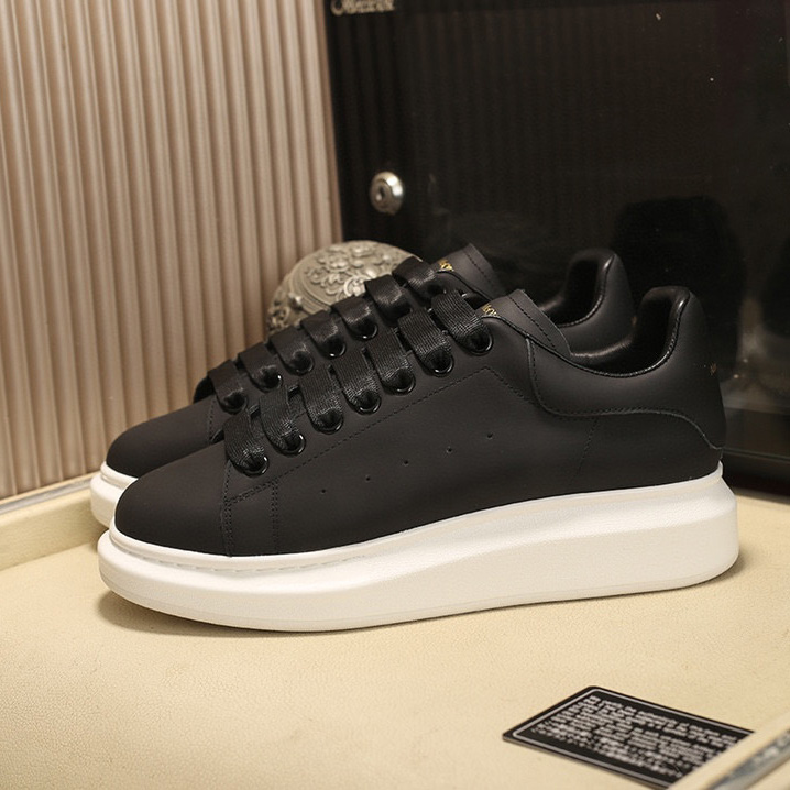 Alexander Mqueen Oversized Low-top Sneakers - 