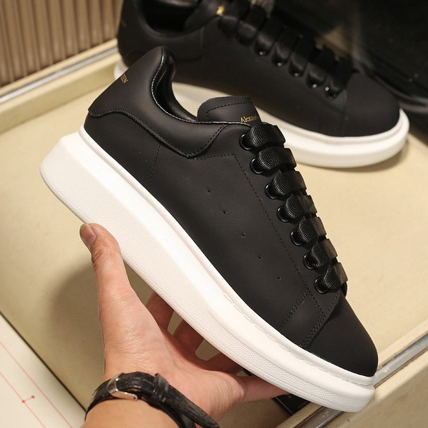 Alexander Mqueen Oversized Low-top Sneakers - 