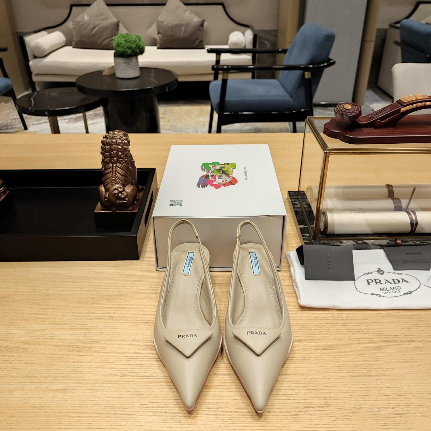 Prada Soft padded Leather Slingback Pumps - 