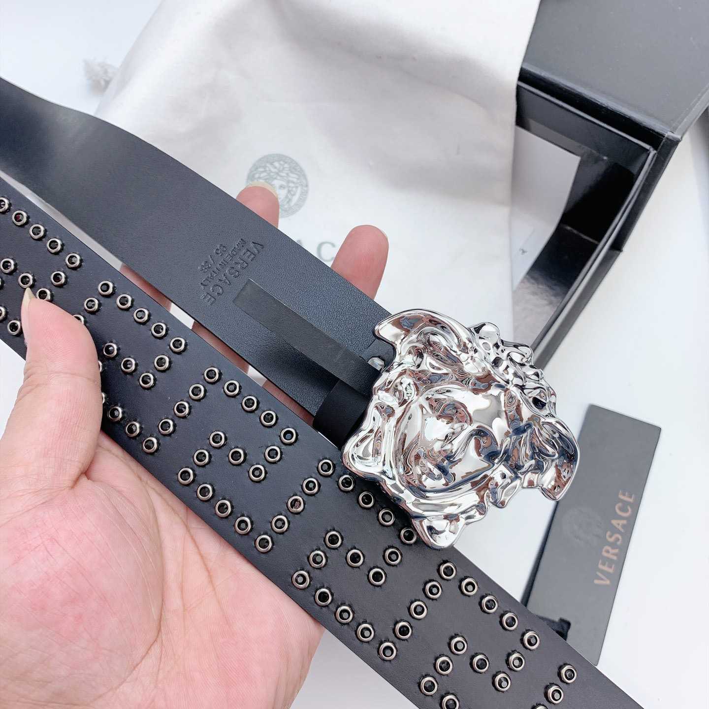 Versace Medusa Leathre Belt    40mm - 