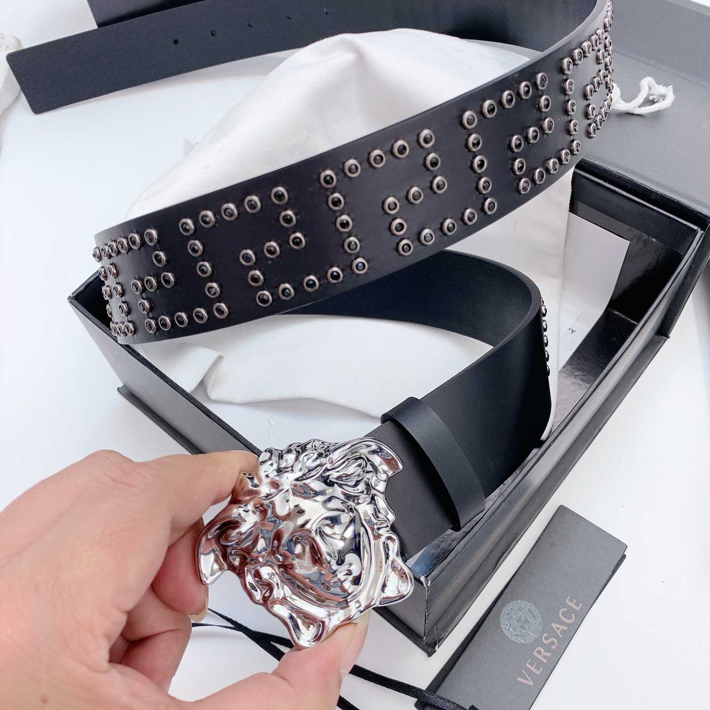 Versace Medusa Leathre Belt    40mm - PerfectKickZ
