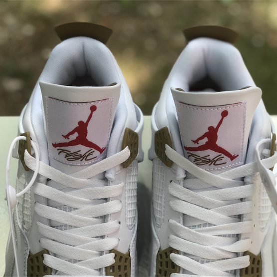 Nike SB x Air Jordan 4 Sneaker      DR5415-120 - PerfectKickZ