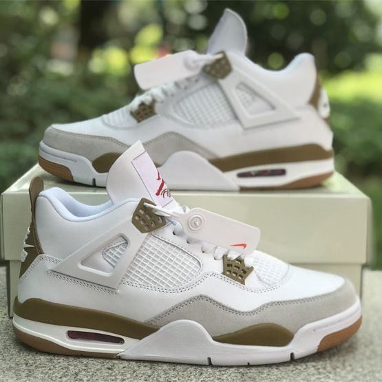 Nike SB x Air Jordan 4 Sneaker      DR5415-120 - PerfectKickZ