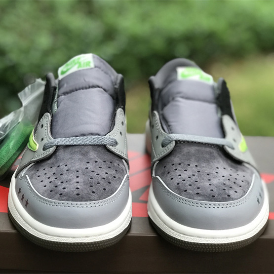 Travis Scott x Air Jordan 1 Low Sneaker      CZ0790-043 - PerfectKickZ