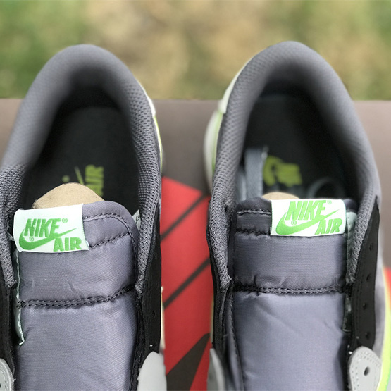 Travis Scott x Air Jordan 1 Low Sneaker      CZ0790-043 - PerfectKickZ