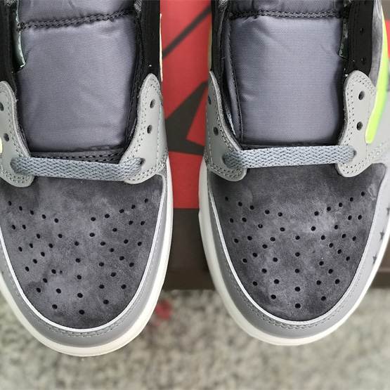 Travis Scott x Air Jordan 1 Low Sneaker      CZ0790-043 - PerfectKickZ