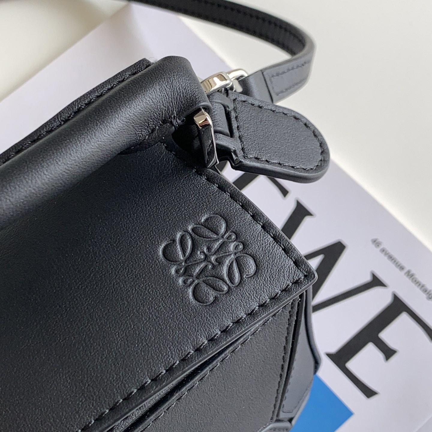 Loewe Mini Puzzle Bag  (18*12.5*8cm) - PerfectKickZ