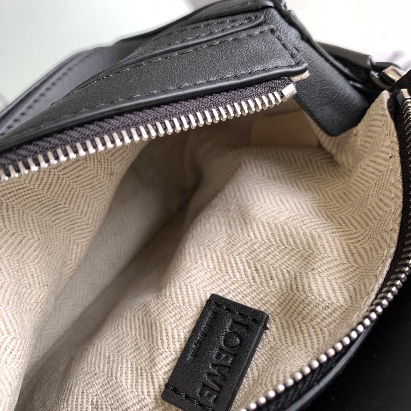 Loewe Mini Puzzle Bag  (18*12.5*8cm) - PerfectKickZ