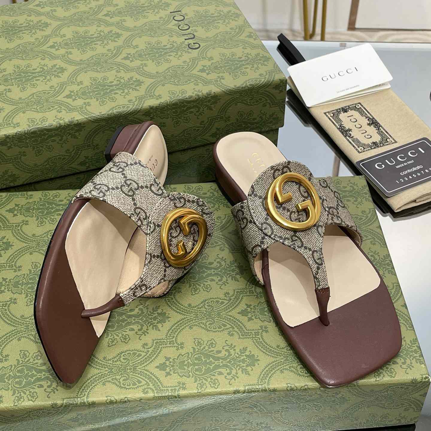 Gucci Womens Gucci Blondie Thong Sandal - PerfectKickZ