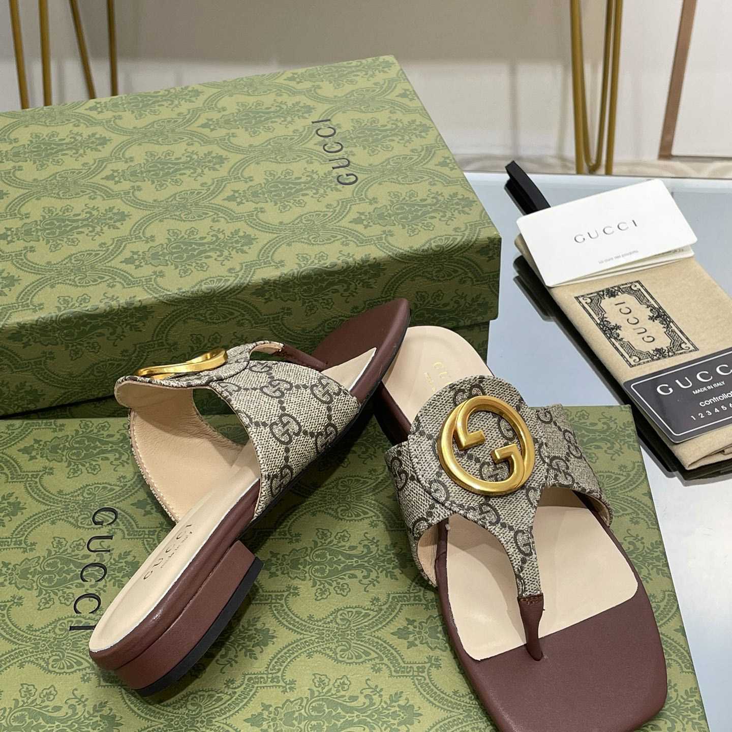 Gucci Womens Gucci Blondie Thong Sandal - PerfectKickZ