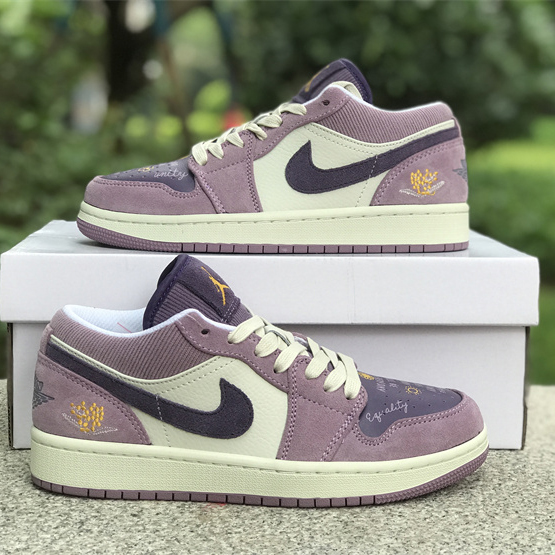 Air Jordan 1 Low PRM"Elephant Print" Sneaker       DR8057-500 - 