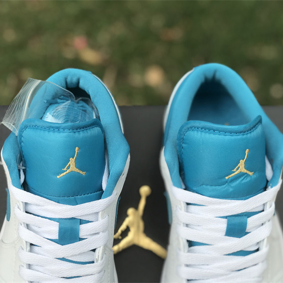 Air Jordan 1 Low Sneaker     553560-174 - PerfectKickZ