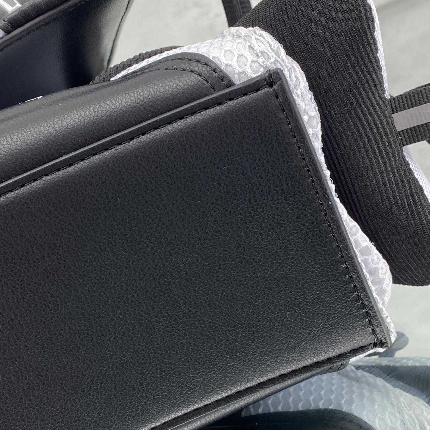 Balenciaga SneakerHead Medium Handbag In White/black - PerfectKickZ