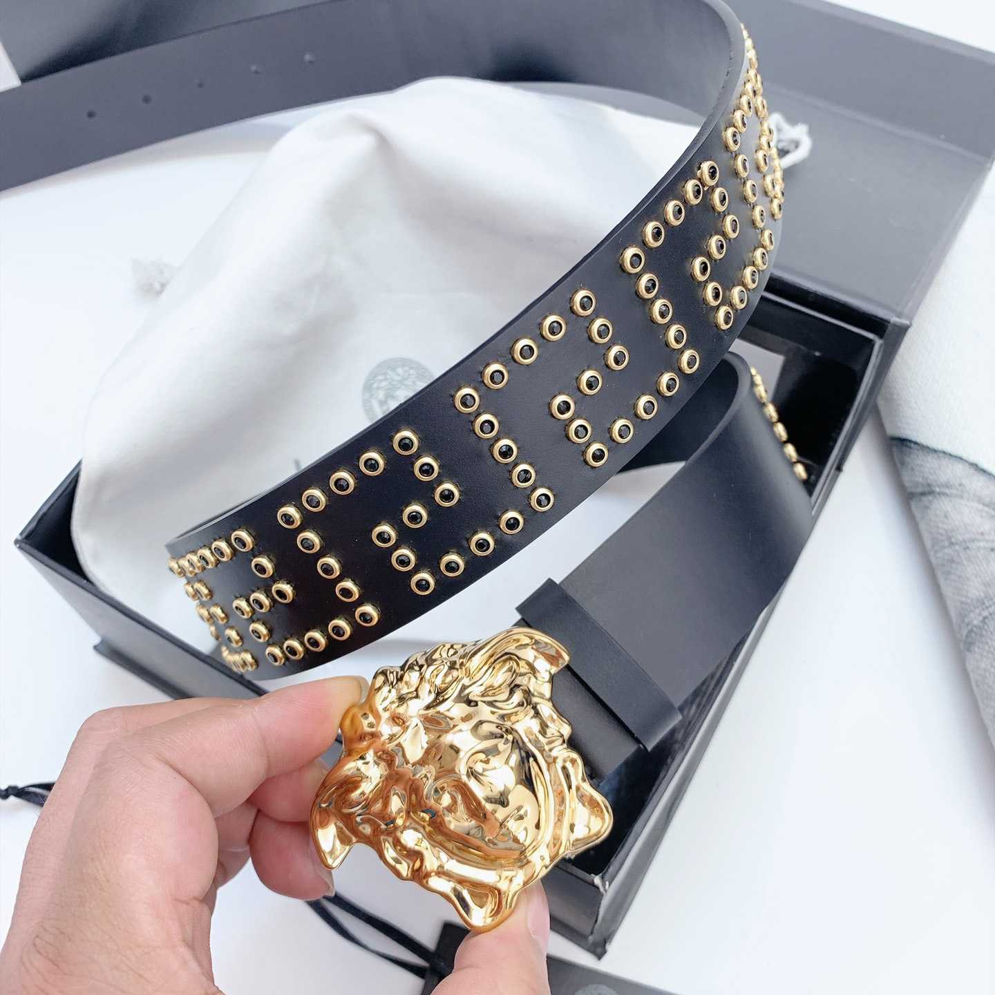 Versace Medusa Leathre Belt    40mm - PerfectKickZ