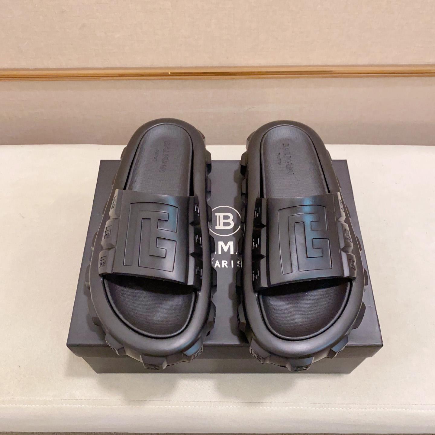 Balmain Embossed-logo Detail Slides - PerfectKickZ