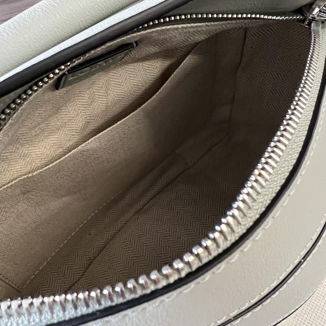 Loewe Small Puzzle Bag In Classic Calfskin - PerfectKickZ